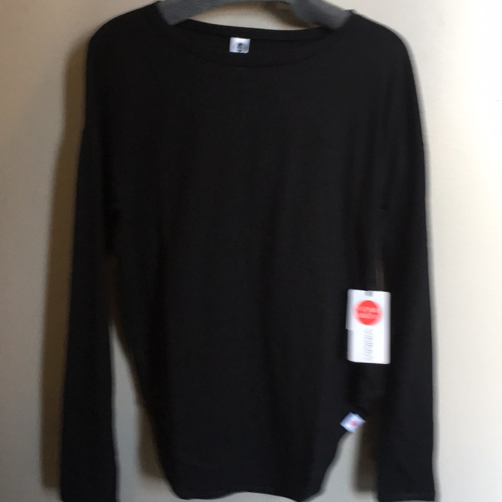 NWT Vimmia long sleeve shirttail tee